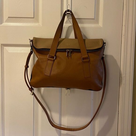 Fossil Preston fold over leather tote Camel and tan color brass tone hardwares - Picture 1 of 11